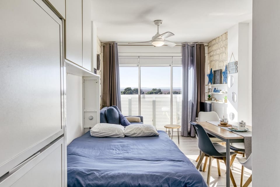 Living room, Bedroom
