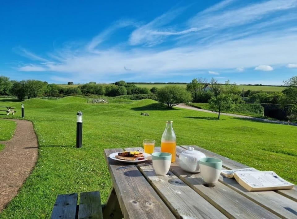 Natural landscape, Children play ground, Food and drinks