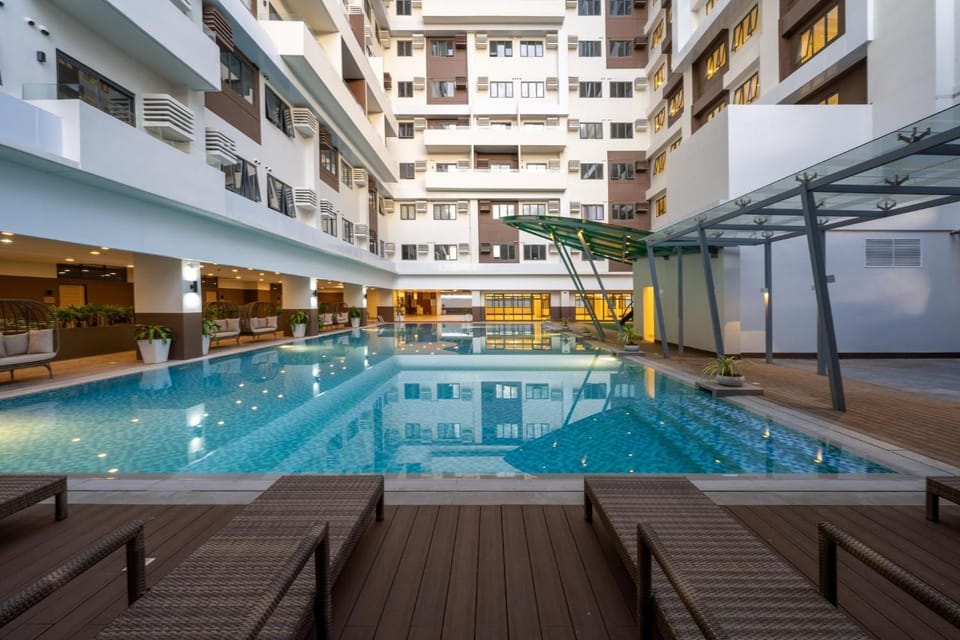 Swimming pool, Swimming pool