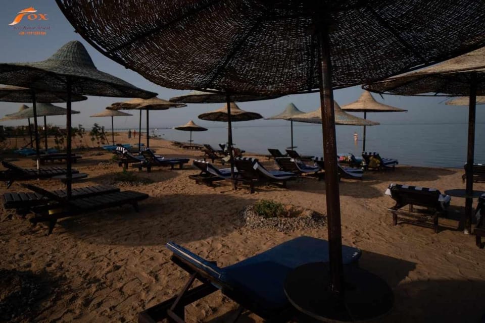 Restaurant/places to eat, Children play ground, Beach, Sea view, Sunset