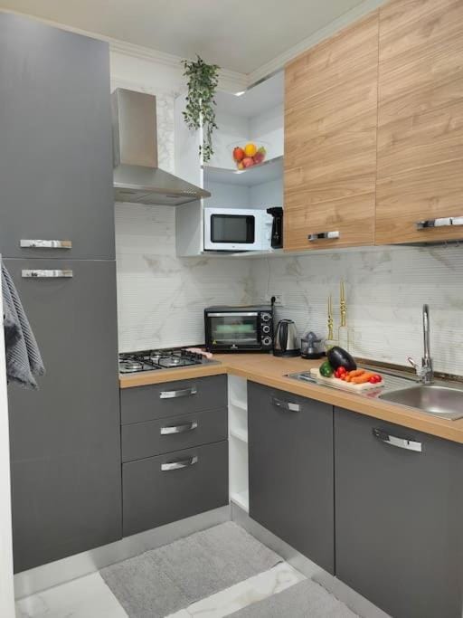 Lovely independent mini apartment central Cagliari Apartment in Cagliari