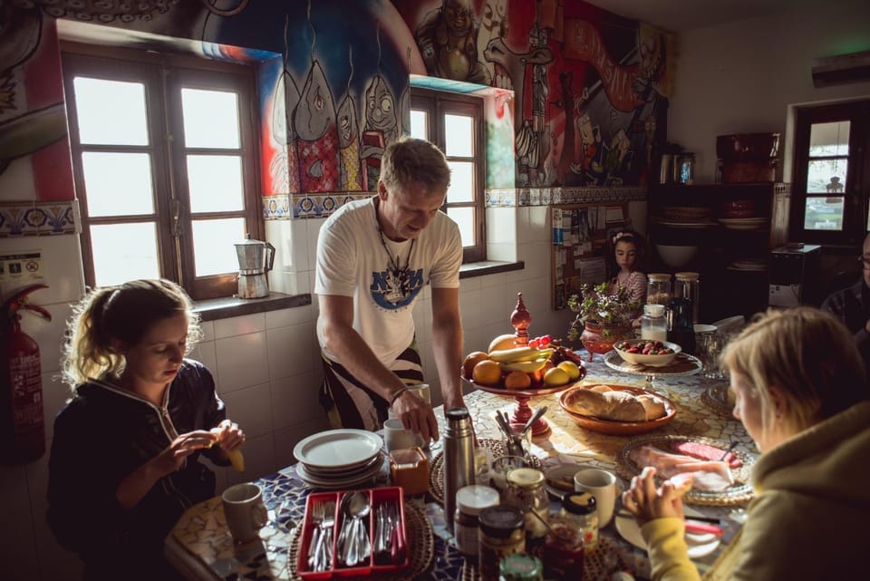 Kitchen or kitchenette, Dining area, Communal kitchen, Buffet breakfast, group of guests
