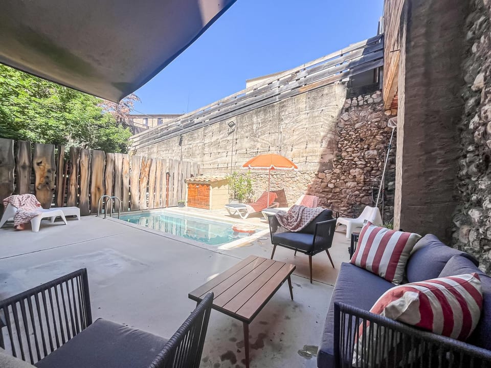 Aptw Pool in heart of old town Apartment in Girona