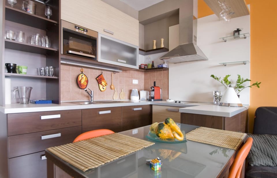 Kitchen or kitchenette