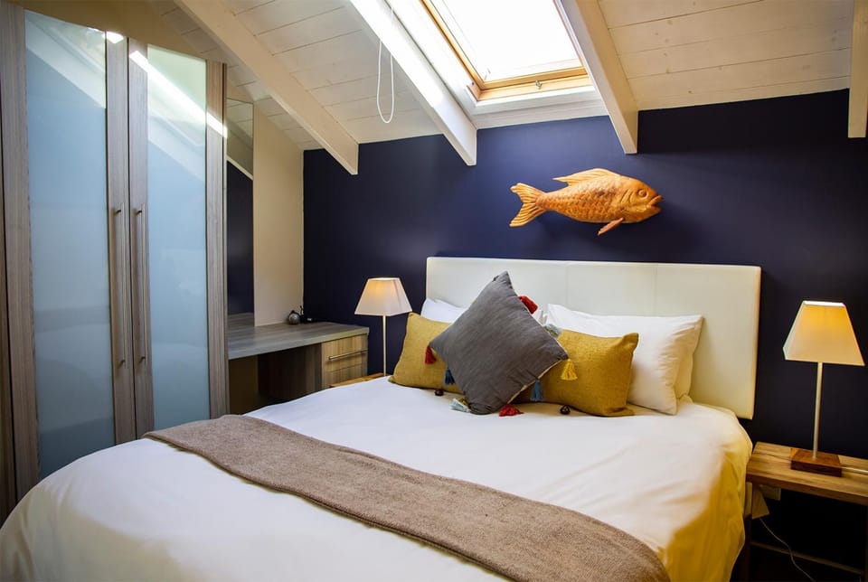 Bed, wardrobe