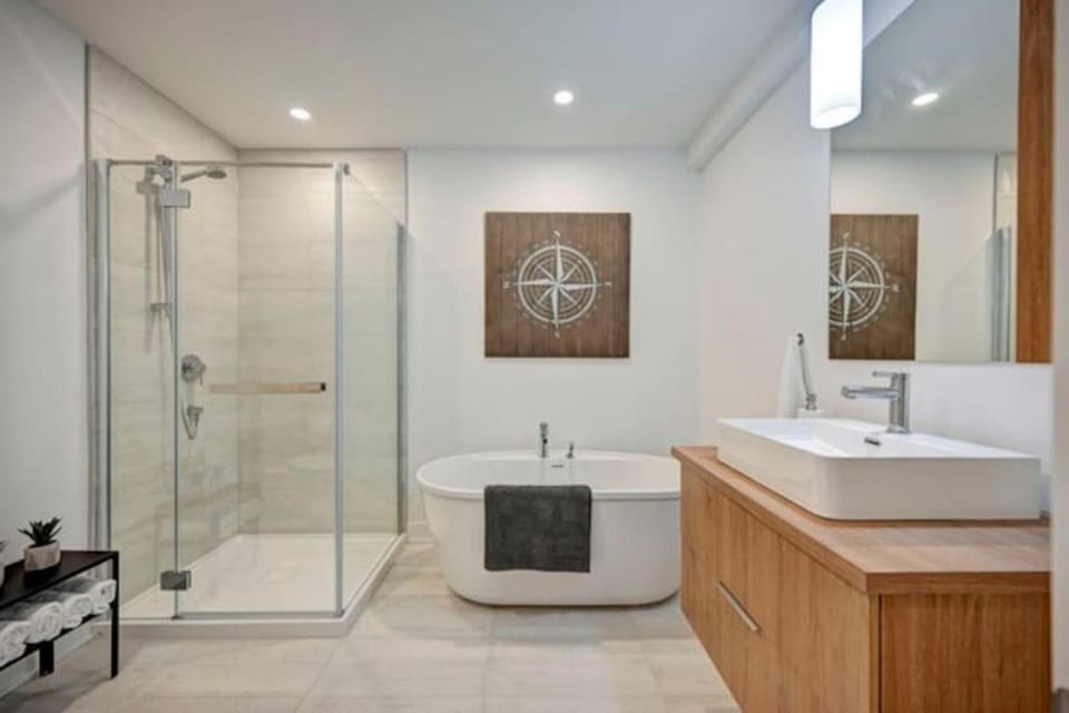 Shower, Bathroom, Bath, towels
