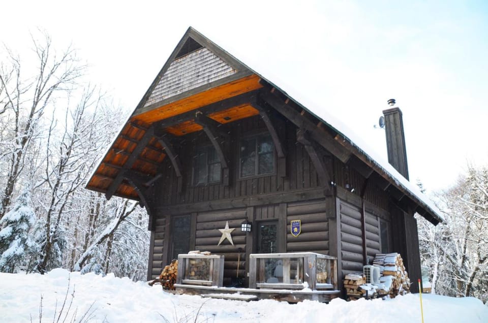 Nature and Relaxation await for you at Eko Chalet 59 Chalet in Ontario