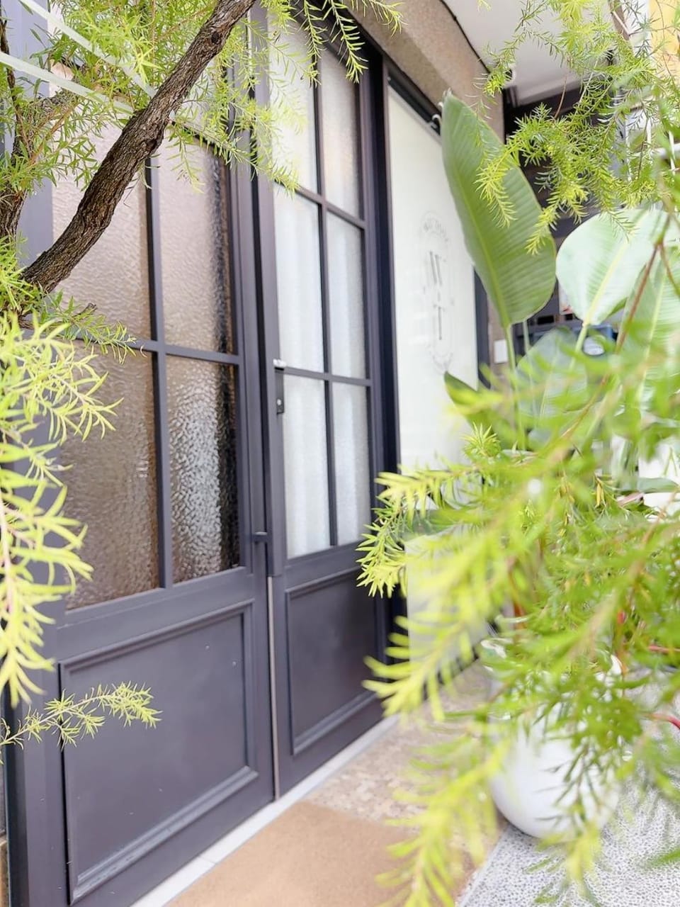梧同包棟民宿La Petite Maison I Entire House BnB I 寵物友善 I 國旅卡 I 出差商旅可報帳 I 電動麻將 I NETFLIX I Nintendo Switch I MOD I一軒家貸切 House in Kaohsiung