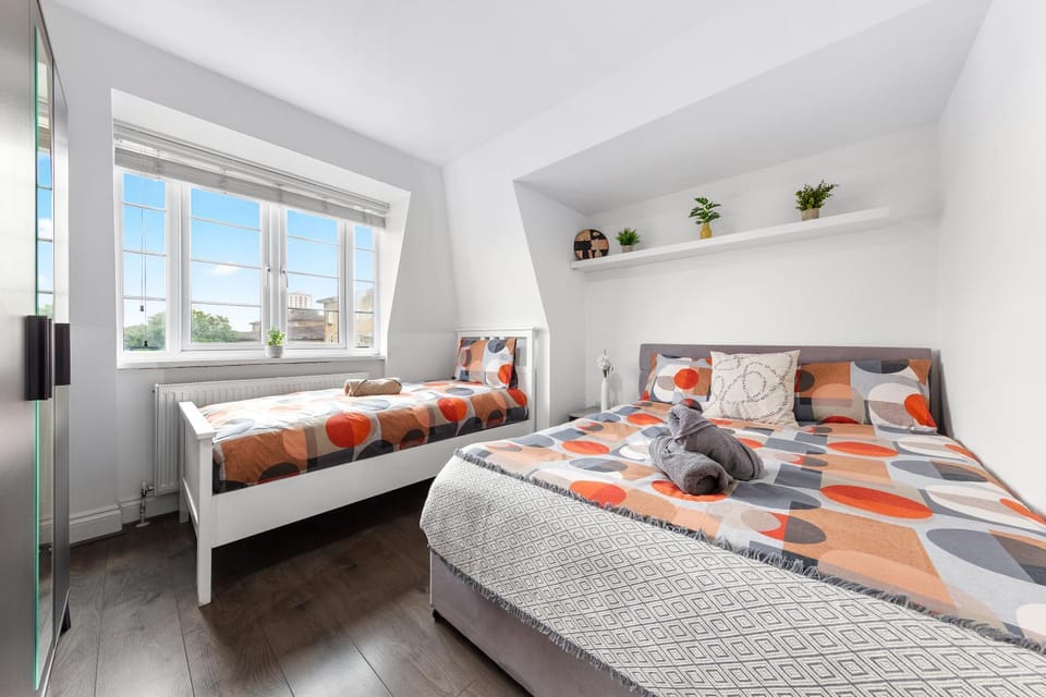 Bed, Photo of the whole room