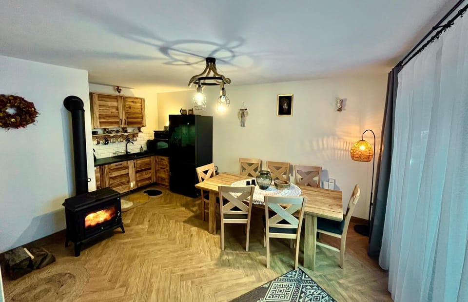 Kitchen or kitchenette, Living room, Dining area