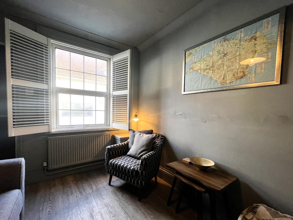 Communal lounge/ TV room, Living room