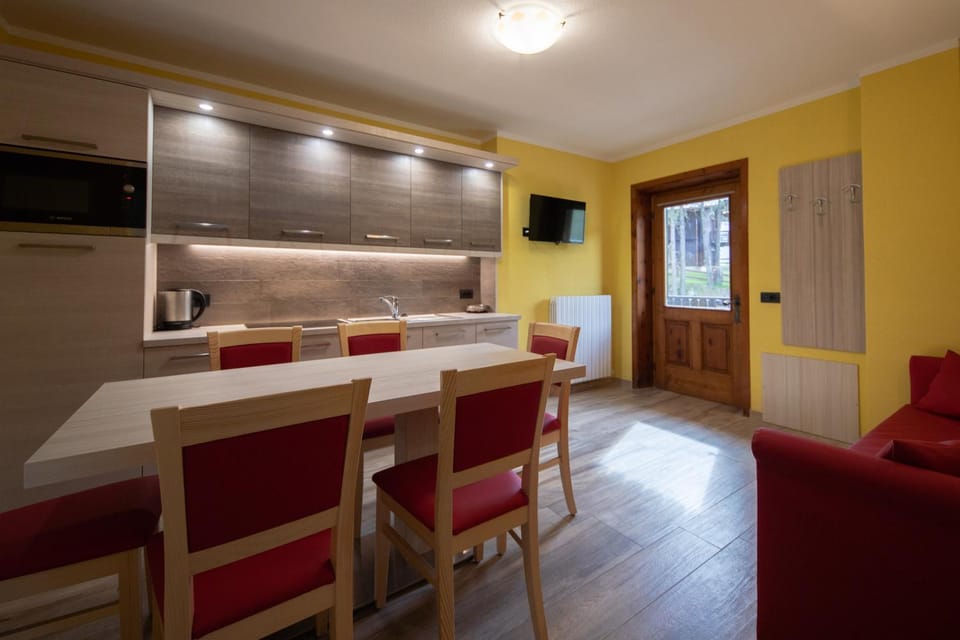 Baita Belvedere Bondi & Teola - Appartamenti Abar Apartment in Canton of Grisons
