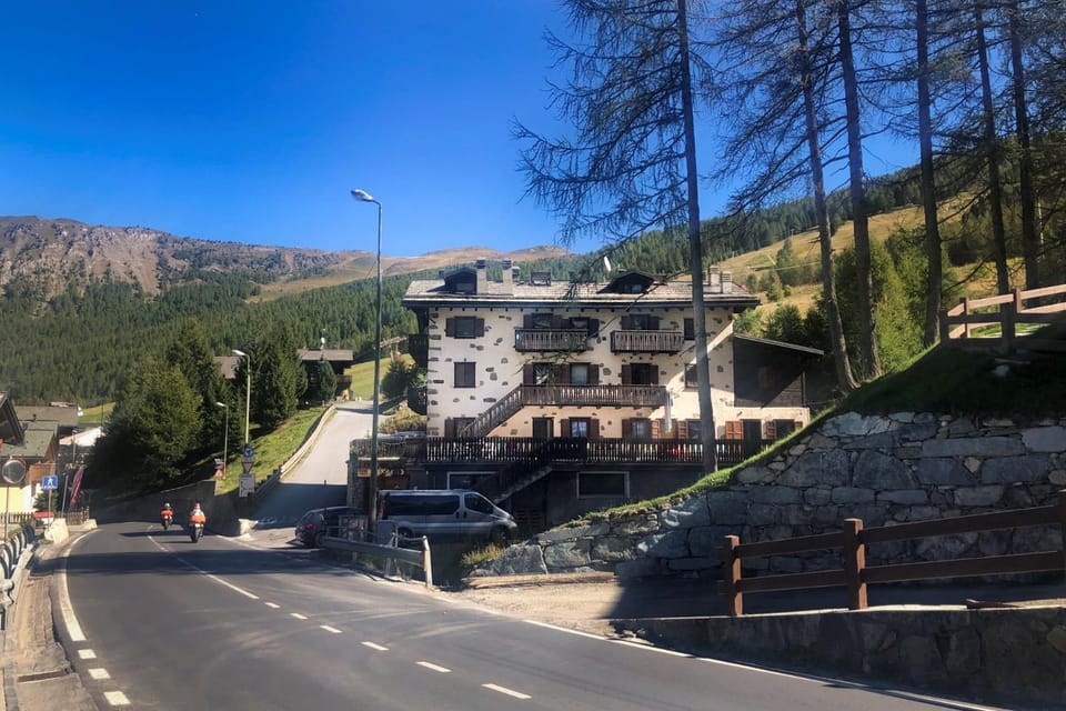 Baita Belvedere Bondi & Teola - Appartamenti Abar Apartment in Canton of Grisons