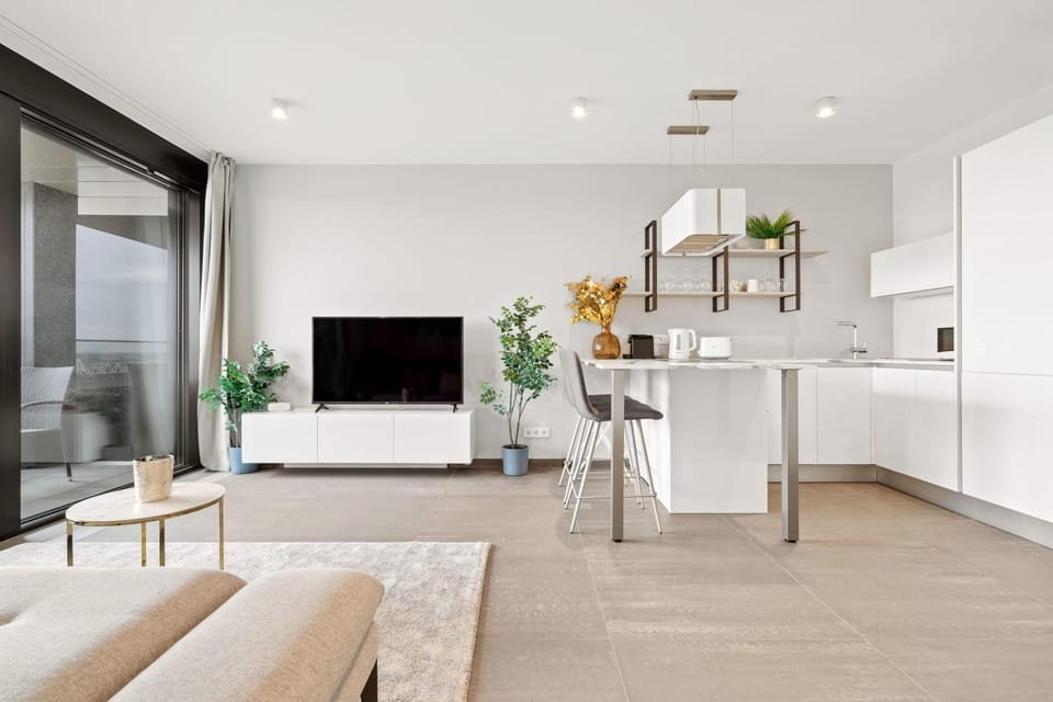 Kitchen or kitchenette, Living room, Seating area, Dining area, minibar