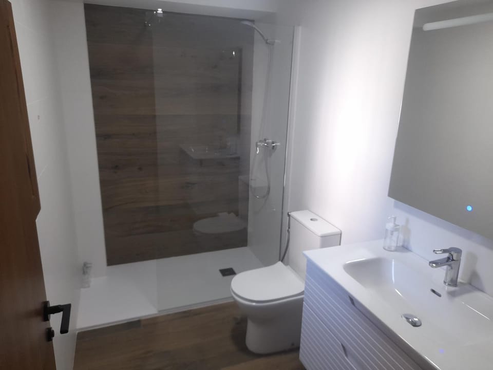 Shower, Bathroom