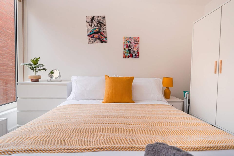 Bed, Bedroom, wardrobe