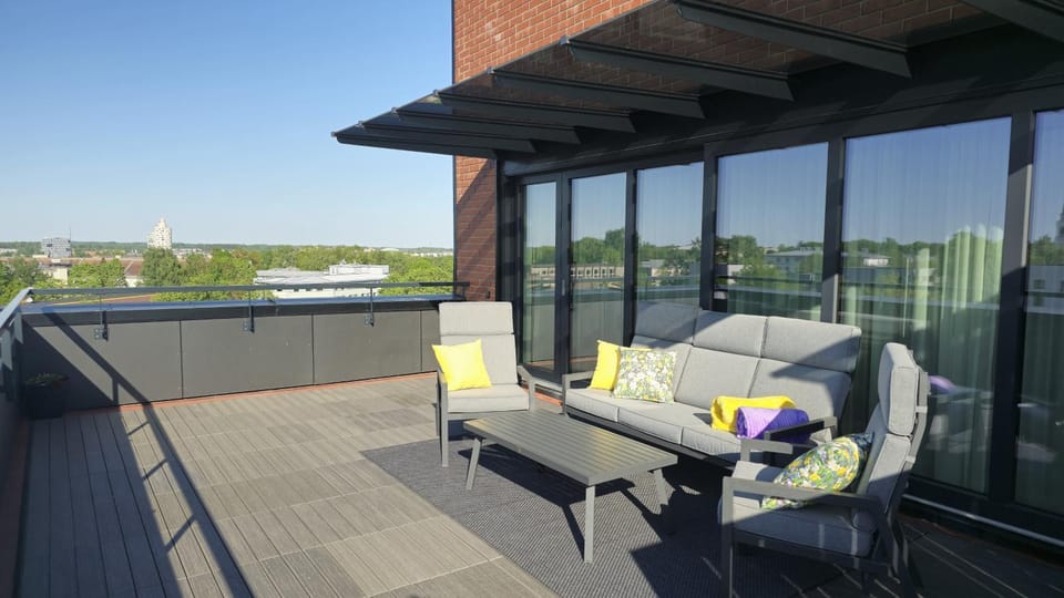 Balcony/Terrace, Balcony/Terrace, Dining area, City view