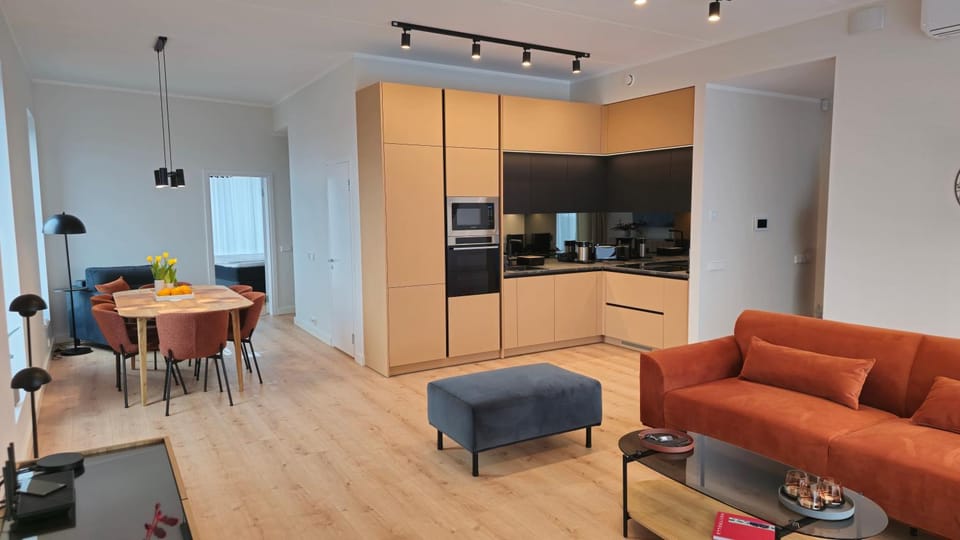 Living room, Dining area, kitchen