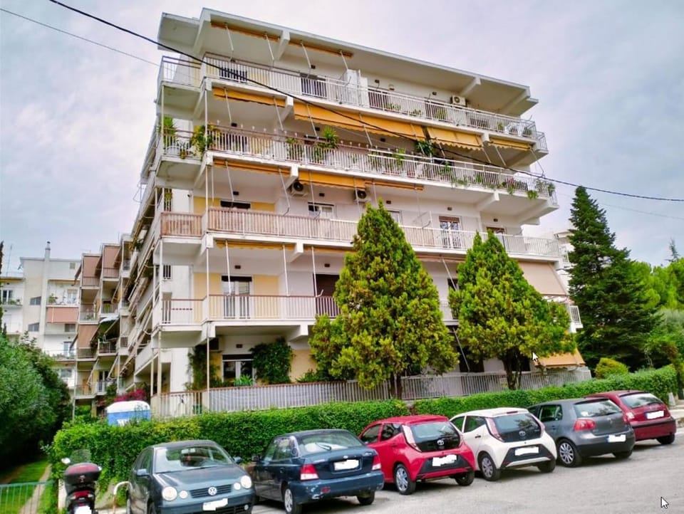 Property building, Street view, Location, Parking