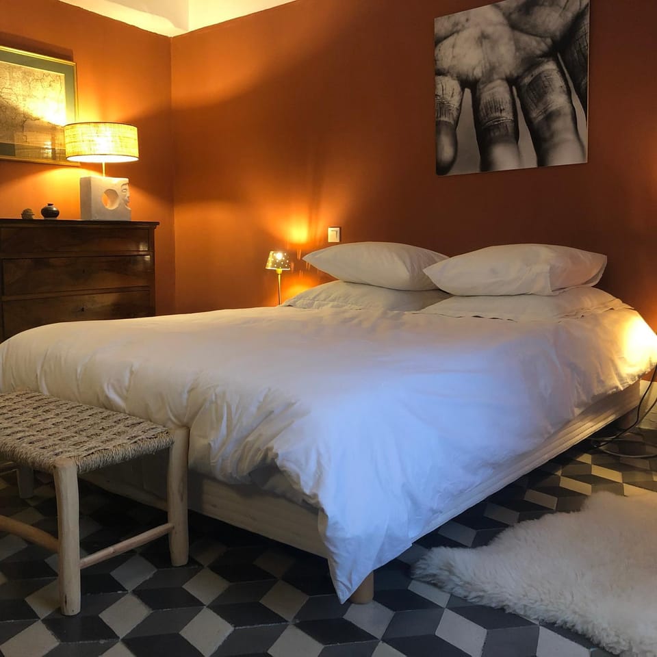 Bed, Photo of the whole room