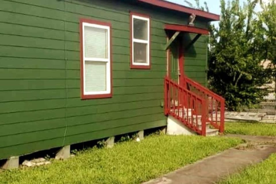 Property building, Spring, Day, Garden, Garden view