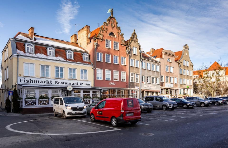 Neighbourhood, Location
