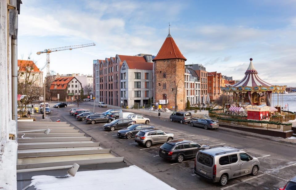 Neighbourhood, Location