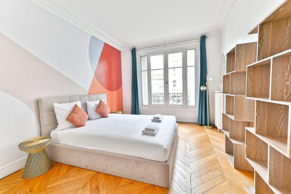 Bed, Photo of the whole room, Bedroom