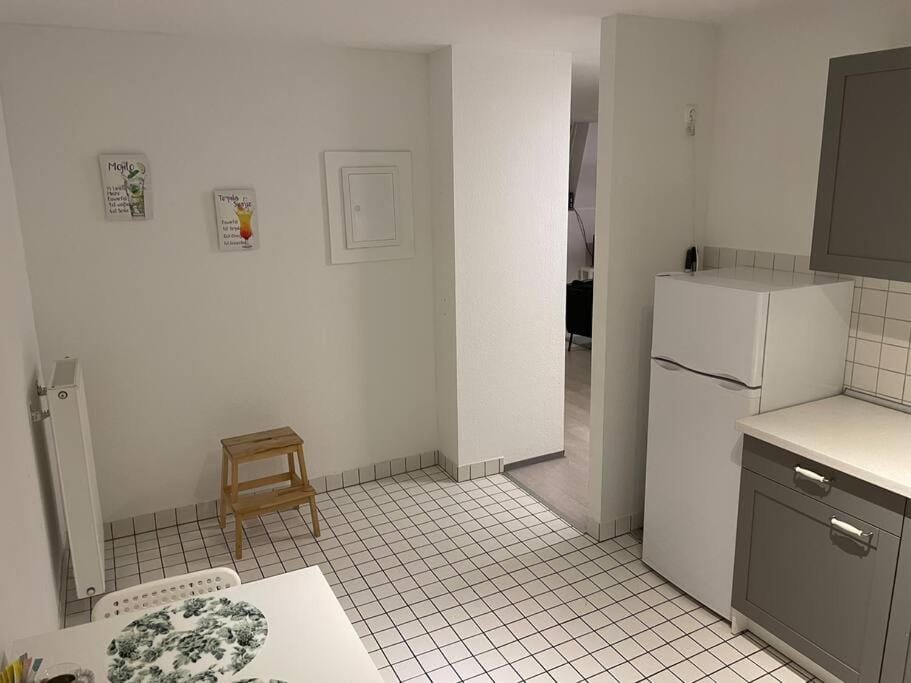 Kitchen or kitchenette, pet friendly, stove