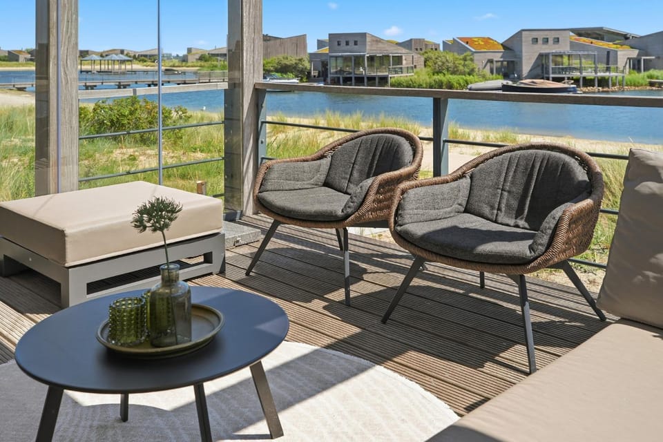 Villa 37 – Sea & Sand | Family villa by the beach with views over the water Villa in Ouddorp