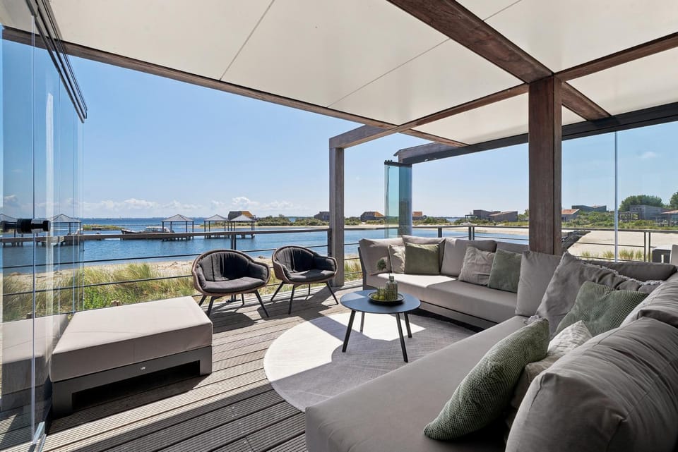 Villa 37 – Sea & Sand | Family villa by the beach with views over the water Villa in Ouddorp