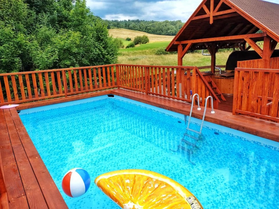 Day, Natural landscape, Pool view, Swimming pool, sunbed