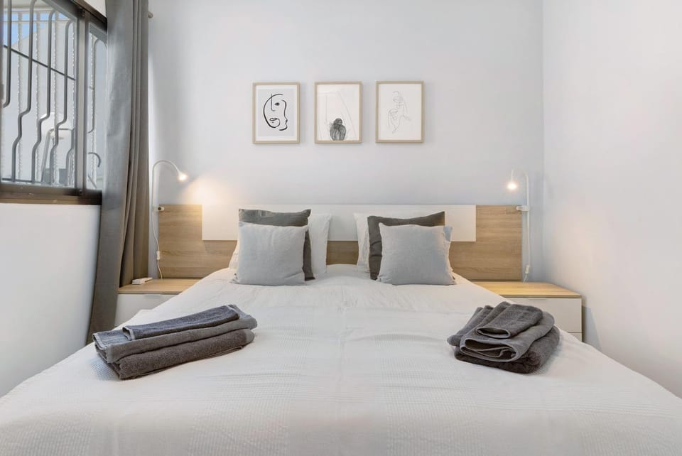 Living room, Bedroom