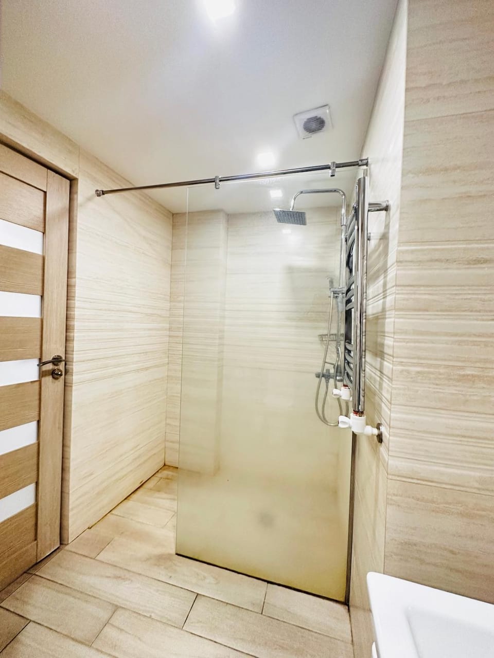 Shower, Toilet, Bathroom, dryer