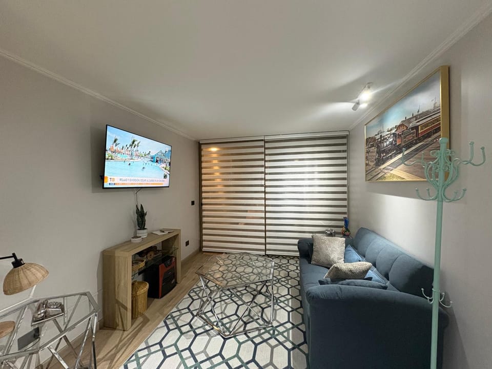 Communal lounge/ TV room, TV and multimedia, Living room, Seating area