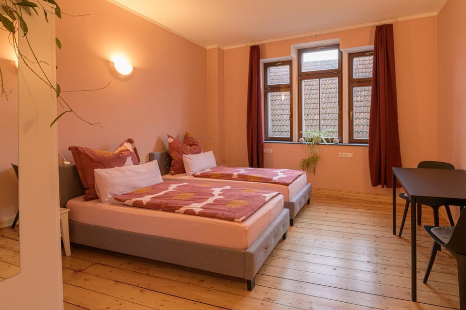 Bed, Photo of the whole room, Dining area