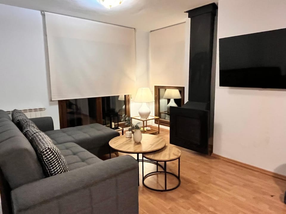 Living room, Evening entertainment, fireplace