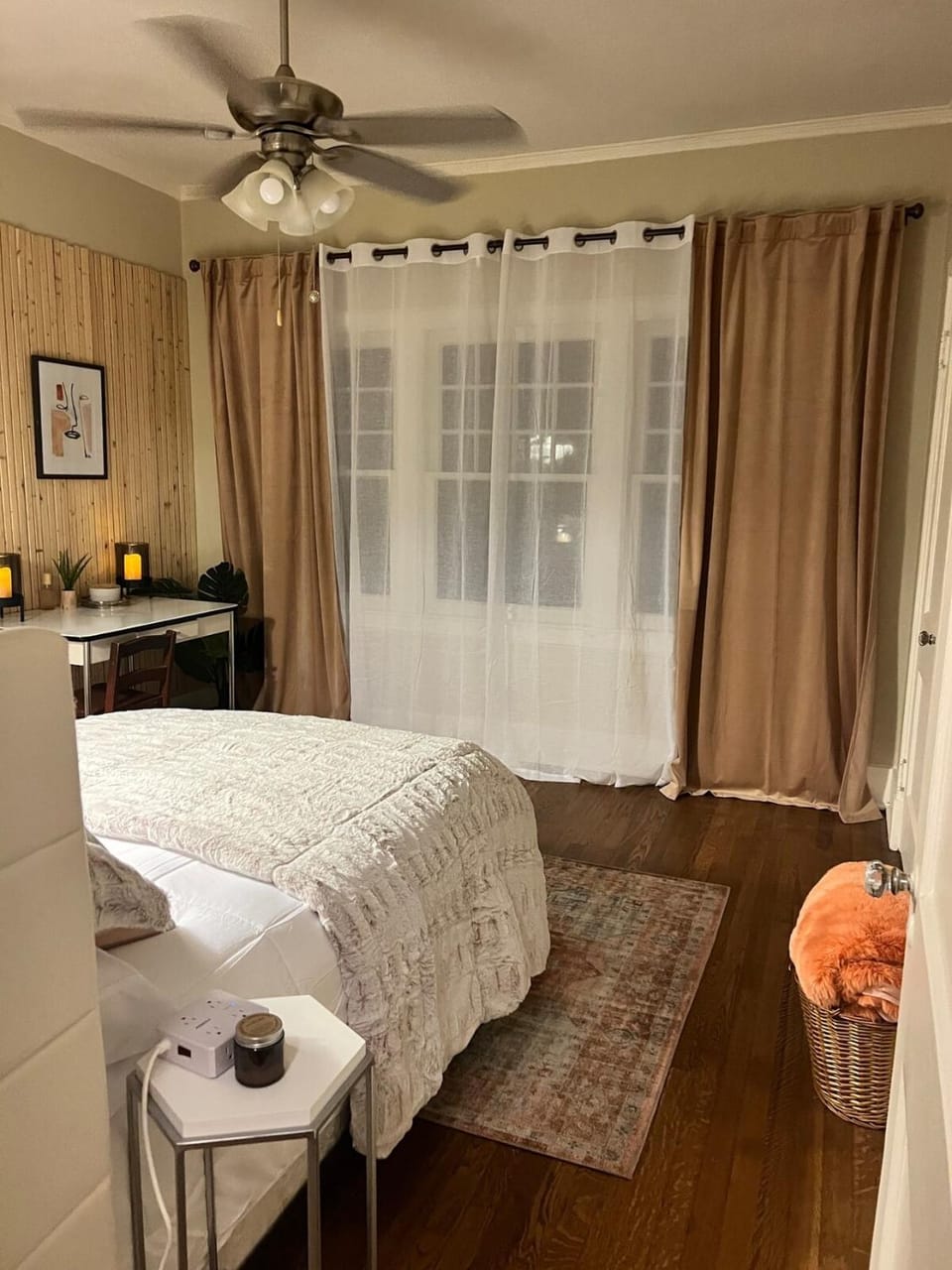 Walk to Cherry Street,pets, hot tub by HVNLYhomes House in Tulsa