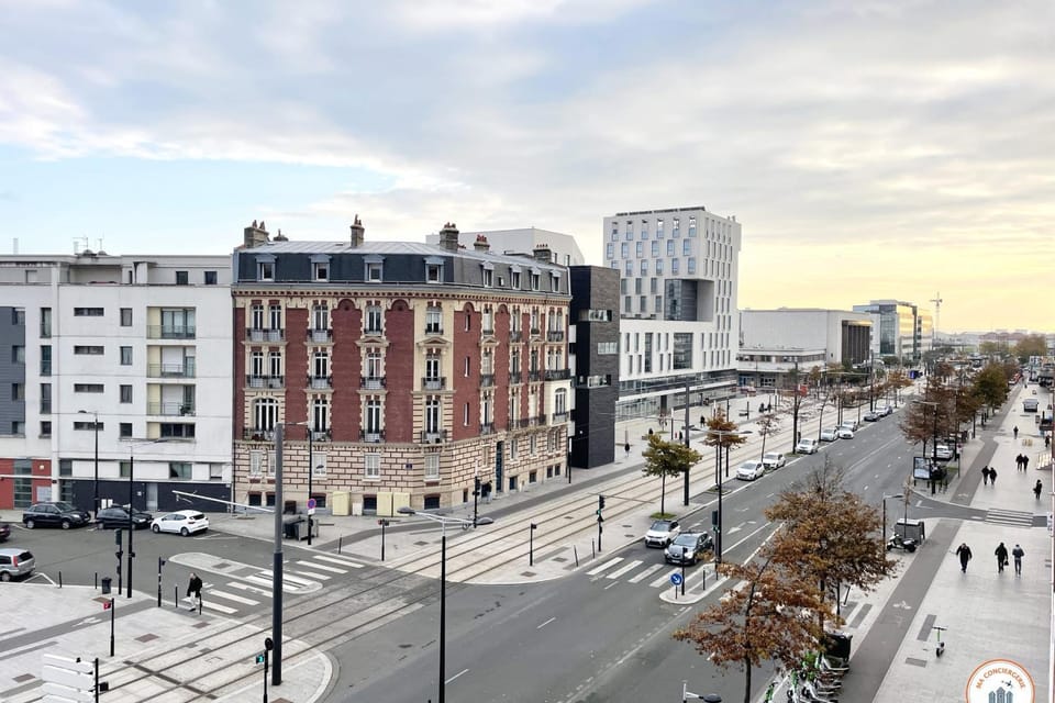 Neighbourhood, City view, Street view