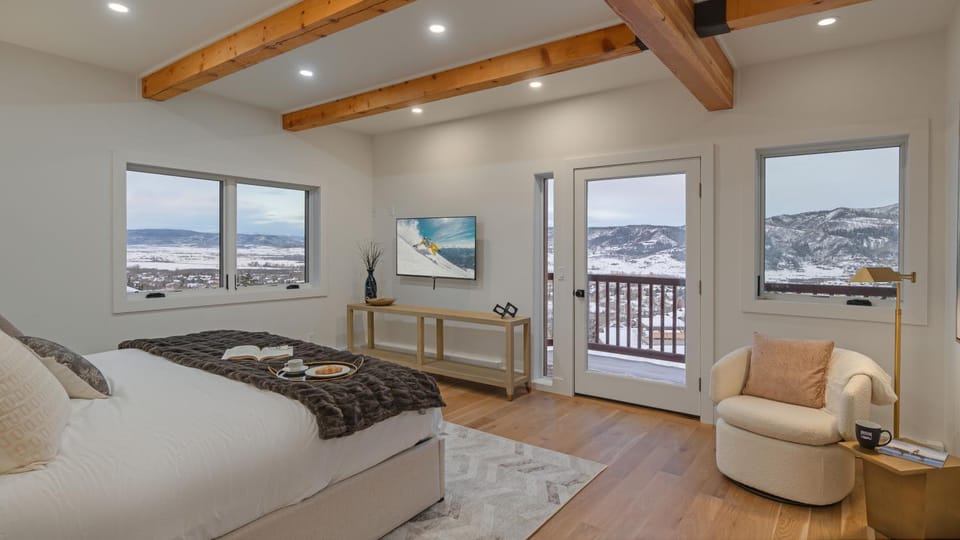 Bed, TV and multimedia, Bedroom, furniture