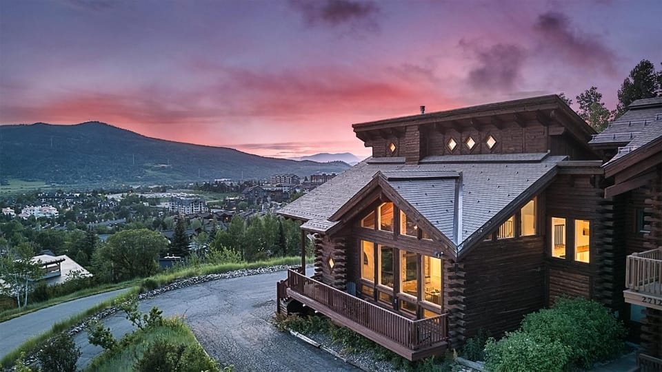 Neighbourhood, Balcony/Terrace, Mountain view