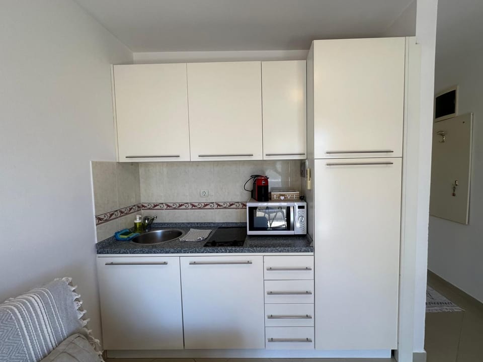 Coffee/tea facilities, Kitchen or kitchenette