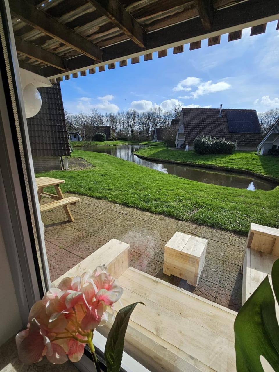 6 pers. vakantiehuis aan visvijver op vakantiepark, Time4vacay House in Overijssel (province)