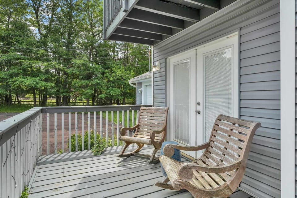 Heart of Pocono Mtn 3bd 2ba Gameroom Pocono Raceway House in Tunkhannock Township