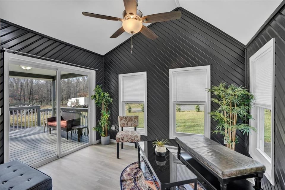 Heart of Pocono Mtn 3bd 2ba Gameroom Pocono Raceway House in Tunkhannock Township