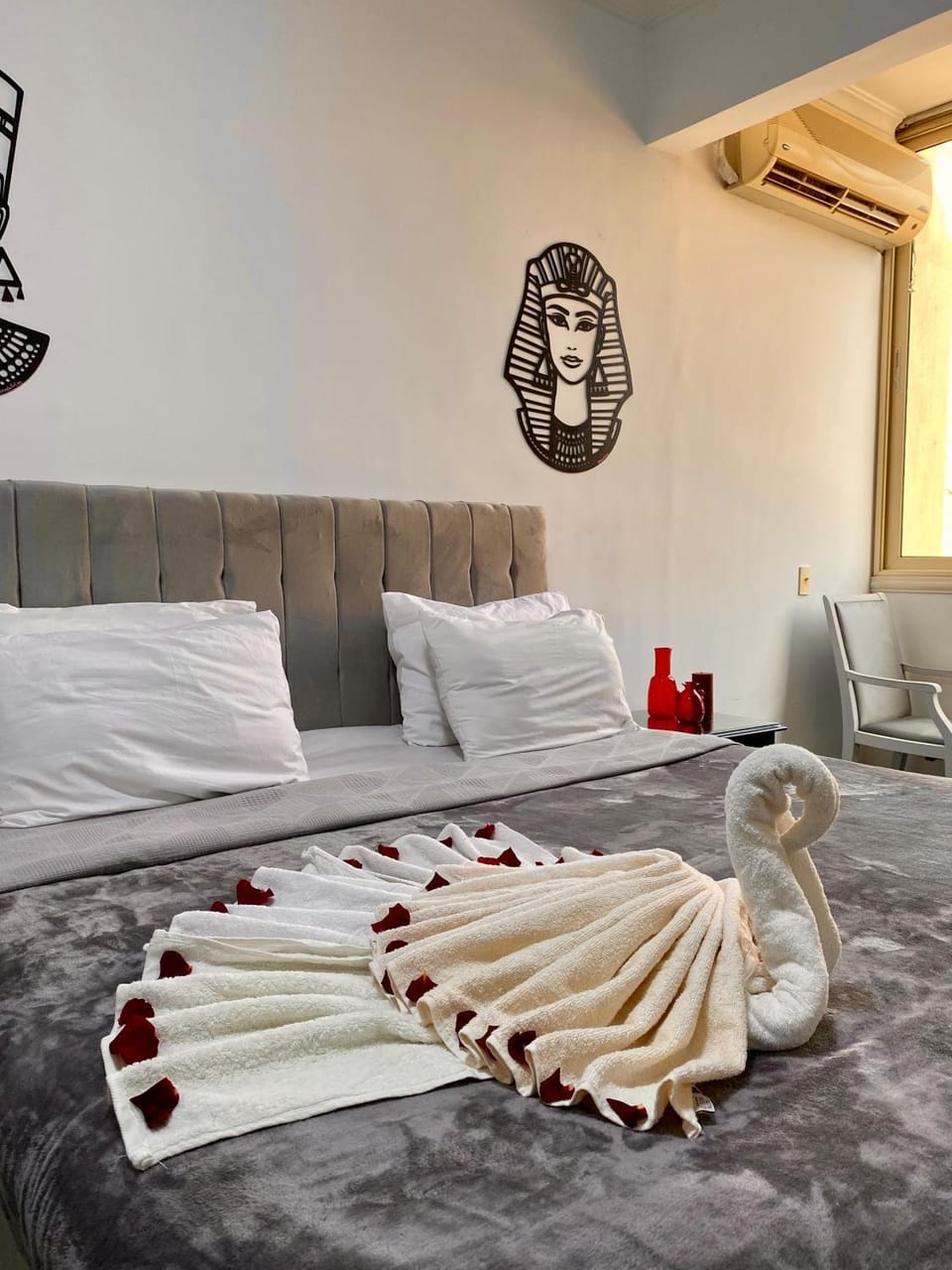 Bed, Photo of the whole room, Bedroom, towels, air conditioner