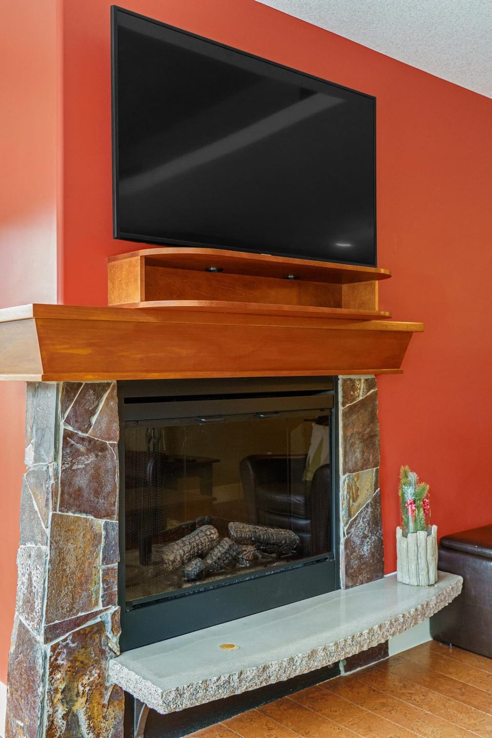 TV and multimedia, flat iron