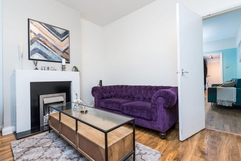 Living room, Photo of the whole room, Seating area