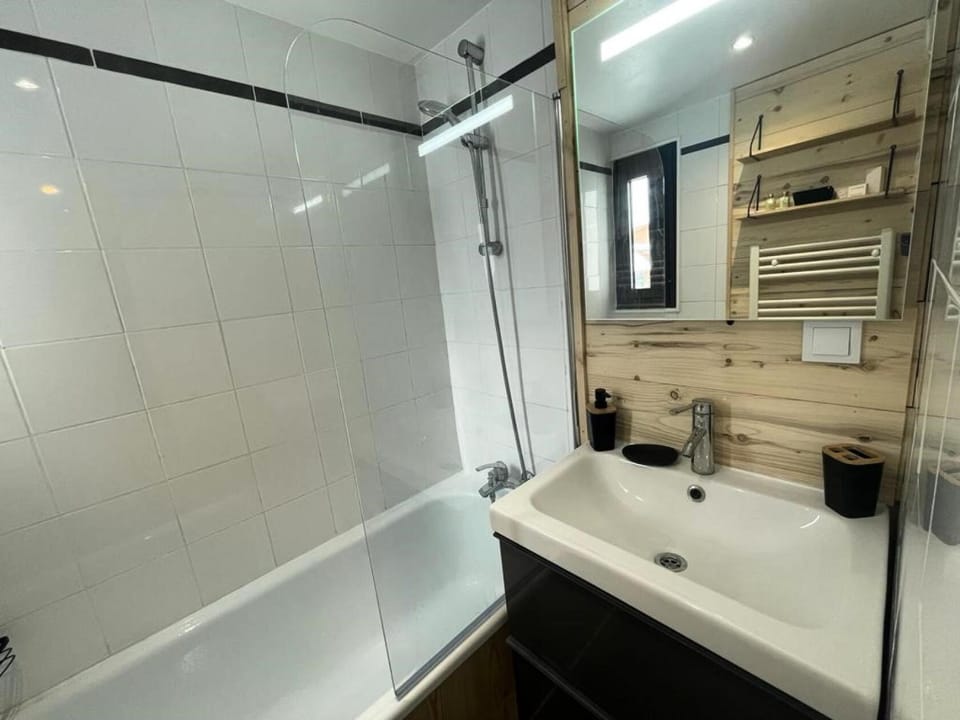 Résidence Sefcotel - Studio rénové·Pieds des pistes ·Balcon MAE-8201 Apartment in Tignes
