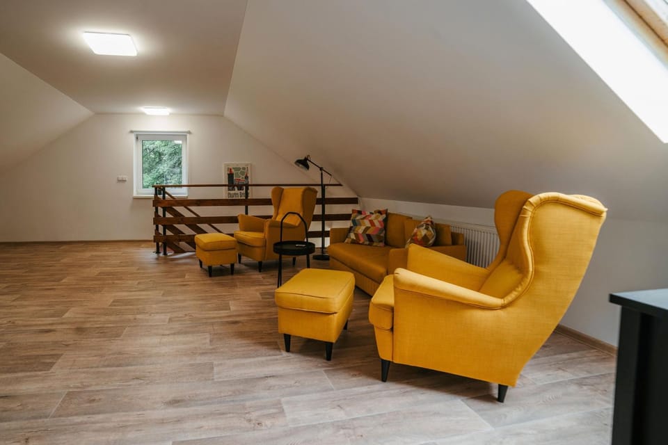 Living room, Photo of the whole room, Seating area